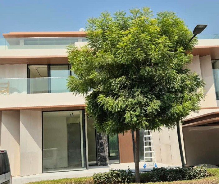 Frameless glass balustrade and staircase glazing on a luxury Sobha Hartland villa in Dubai